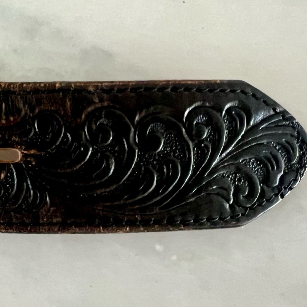 Justin Top Grain Men’s Size 36 Cowhide Western Floral Tooled Belt Silver Buckle - Picture 12 of 12